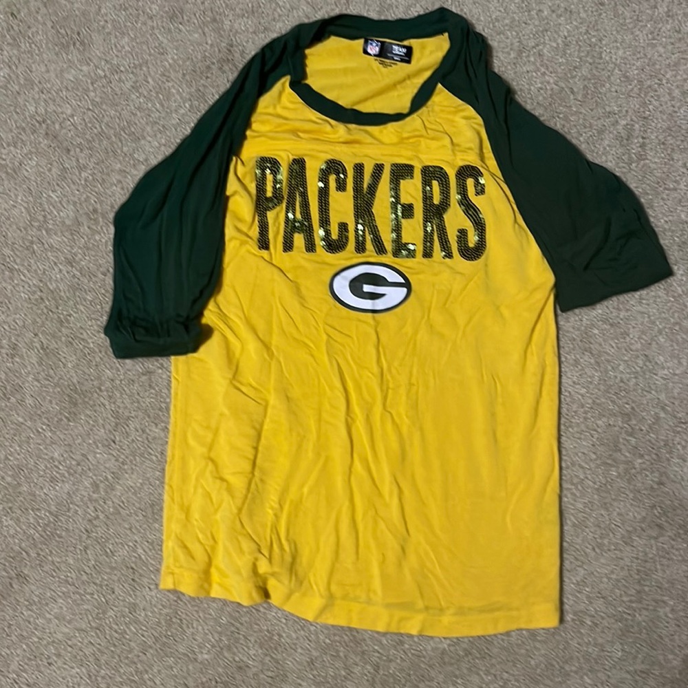 Team NFL girls 3/4 t-shirt.